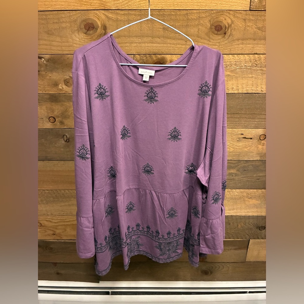 Chic Lavender Embroidered Blouse